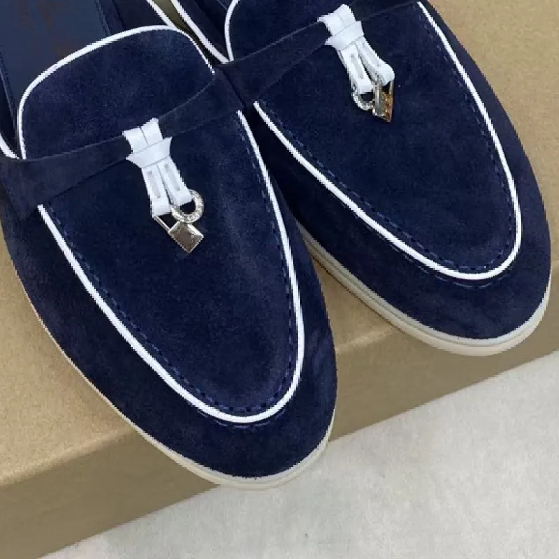 Top Quality LP 2022 Summer New Round Head Flat Slippers Pendant Ladies Fashion Comfortable Lok Fu Wool Casual Women Sandals