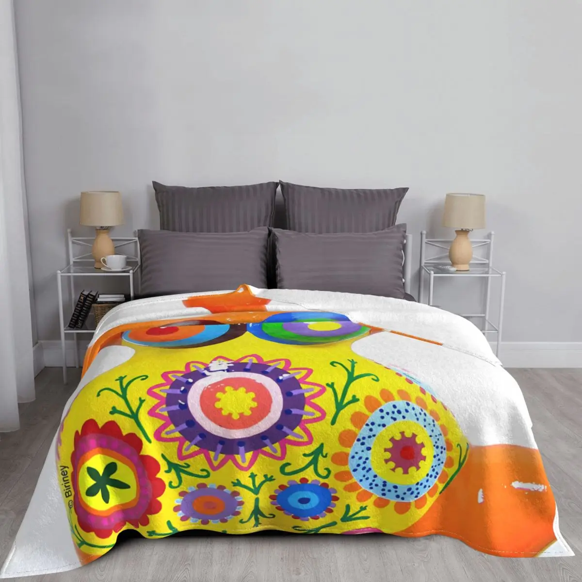 Оранжевое одеяло Nana Biriney - Tribute To Niki De Saint Phalle покрывало на кровать для девочек и