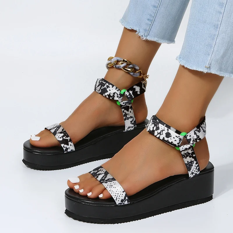 

Women's Sandals Luxury Design 2022 Summer New Buckle Open Toe Outdoor Roman Platform Shoes Casual Beach Sandals Plus Size 35~43