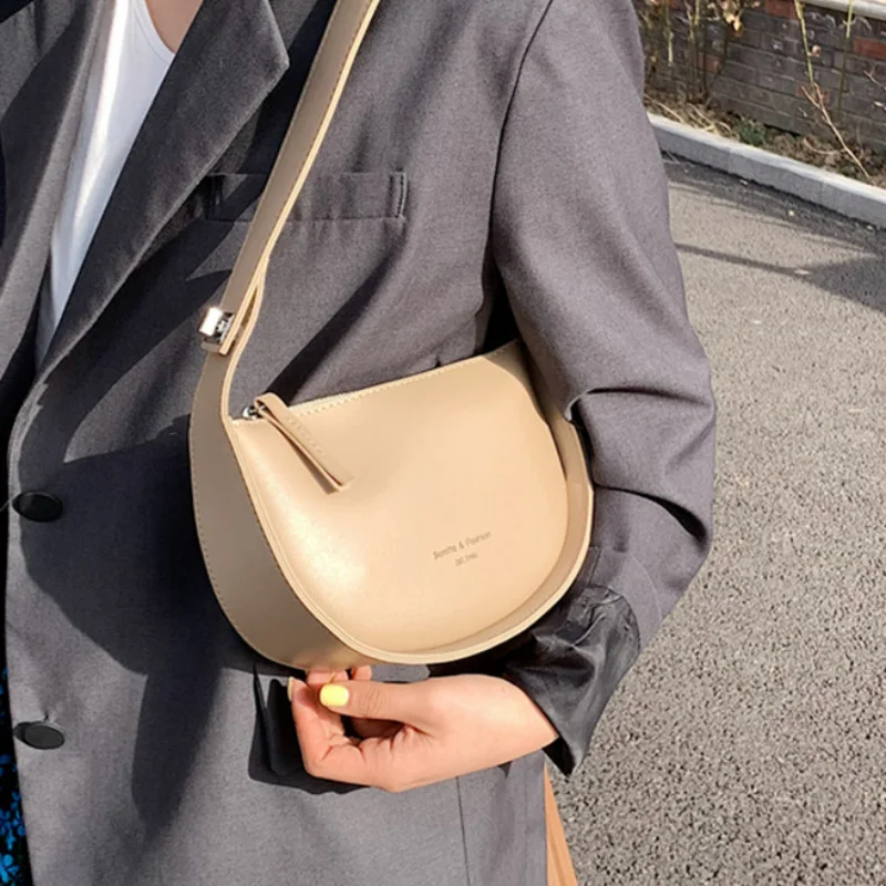 

Saddle Small Crossbody Bags For Women 2022 Trend Designer Semicircle Shoulder Bag PU Leather Ladies Handbags And Purses