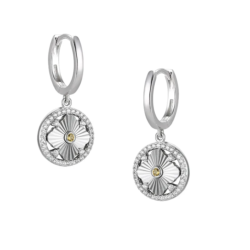 

European and American fashion earrings High quality car flower Four-leaf clover temperament lady heavy industry ear jewelry