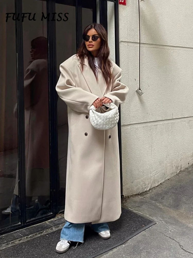 Женское двубортное шерстяное пальто с лацканами