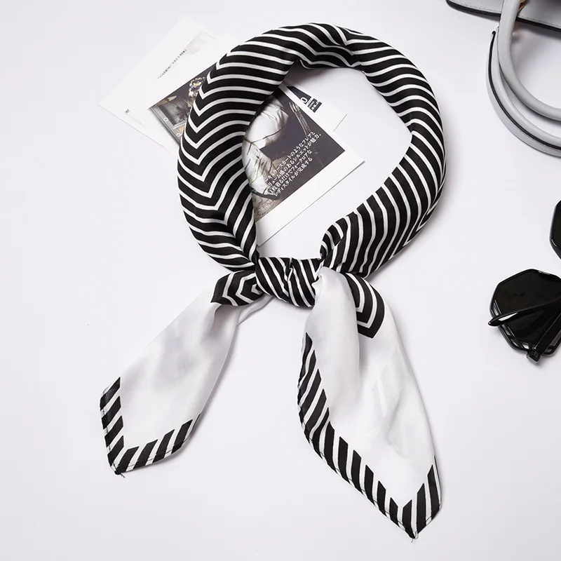 Рисунок 3 - Женский платок в полоску