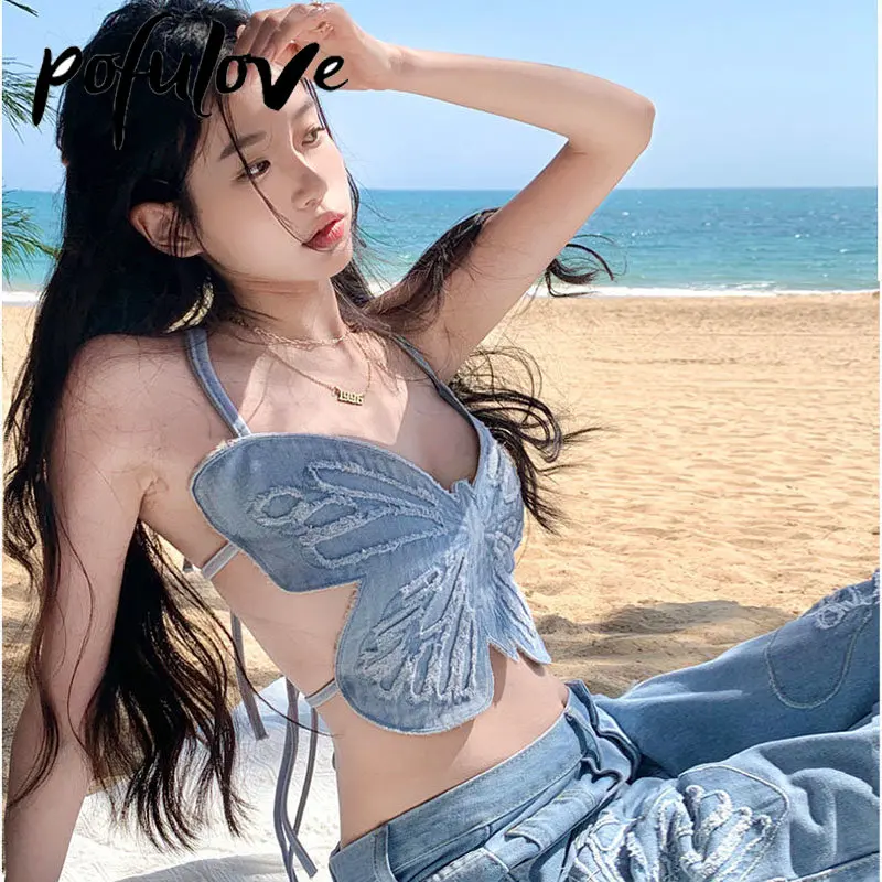 

Женский укороченный топ с лямкой на шее и открытой спиной