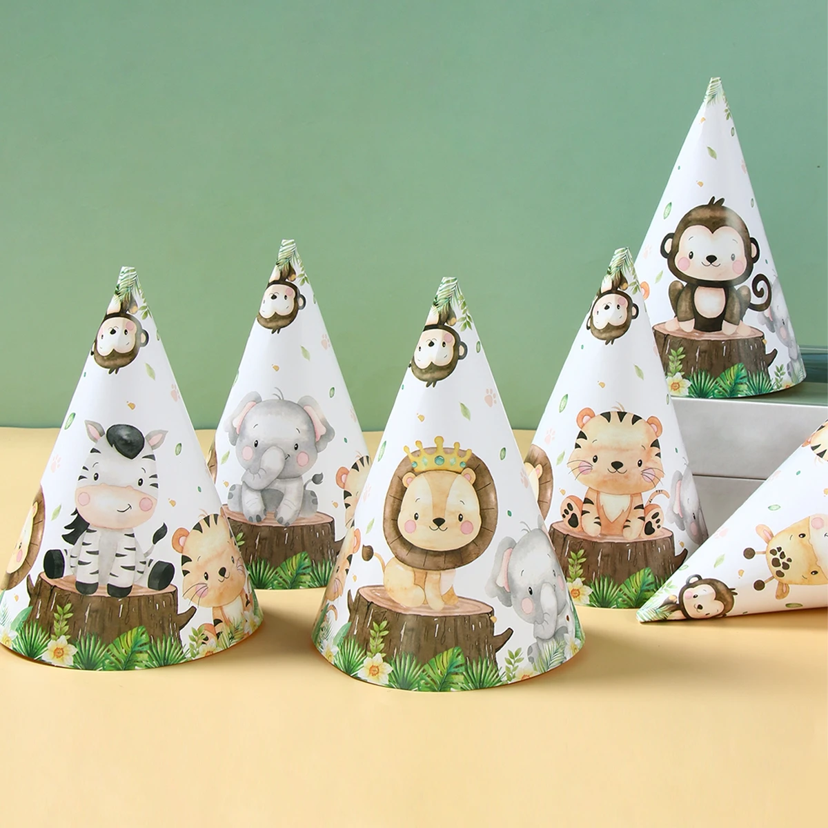 Бумажные шляпы в стиле джунглей с животными