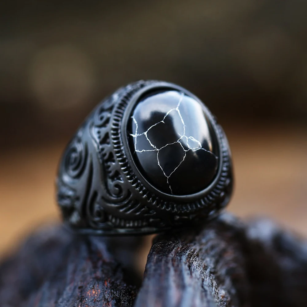 

Vintage Gothic Style Black Stone Ring Punk Stainless Steel Carved Ring Men And Women Fashion Biker Jewelry Gift Dropshipping