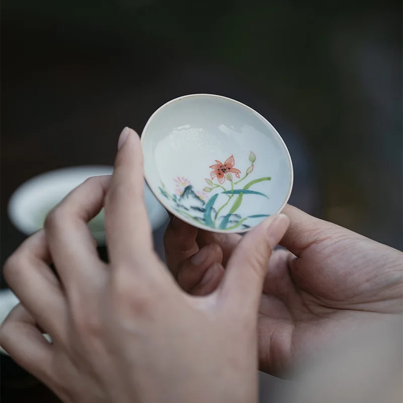 Цзиндэчжэнь Сюань черная глазурованная чаша ручной работы в стиле семьи розы