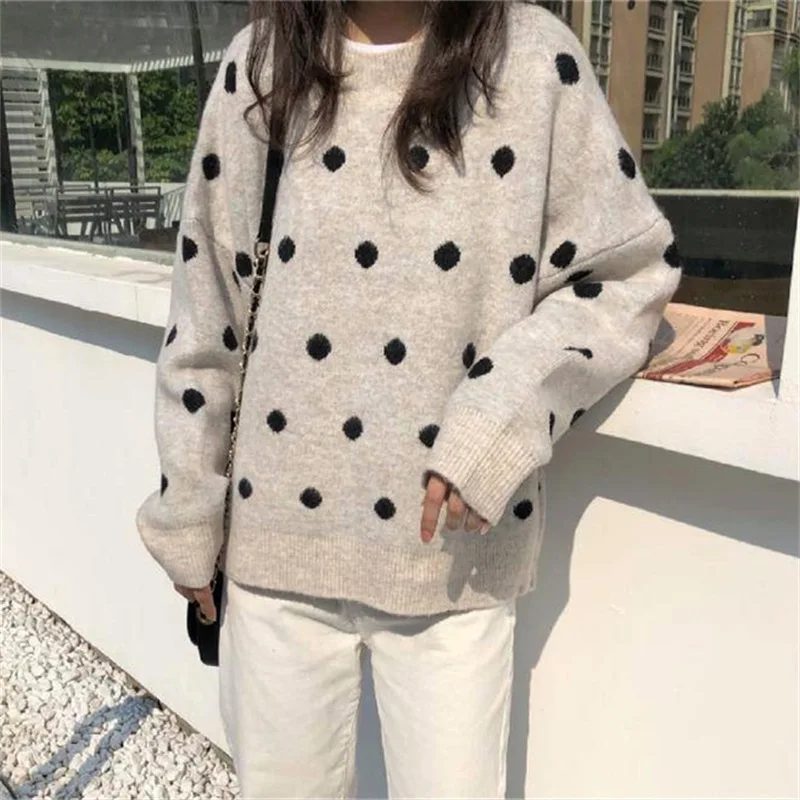 

Korean autumn and winter new pullover sweater women retro polka-dot knit bottoming shirt top tide