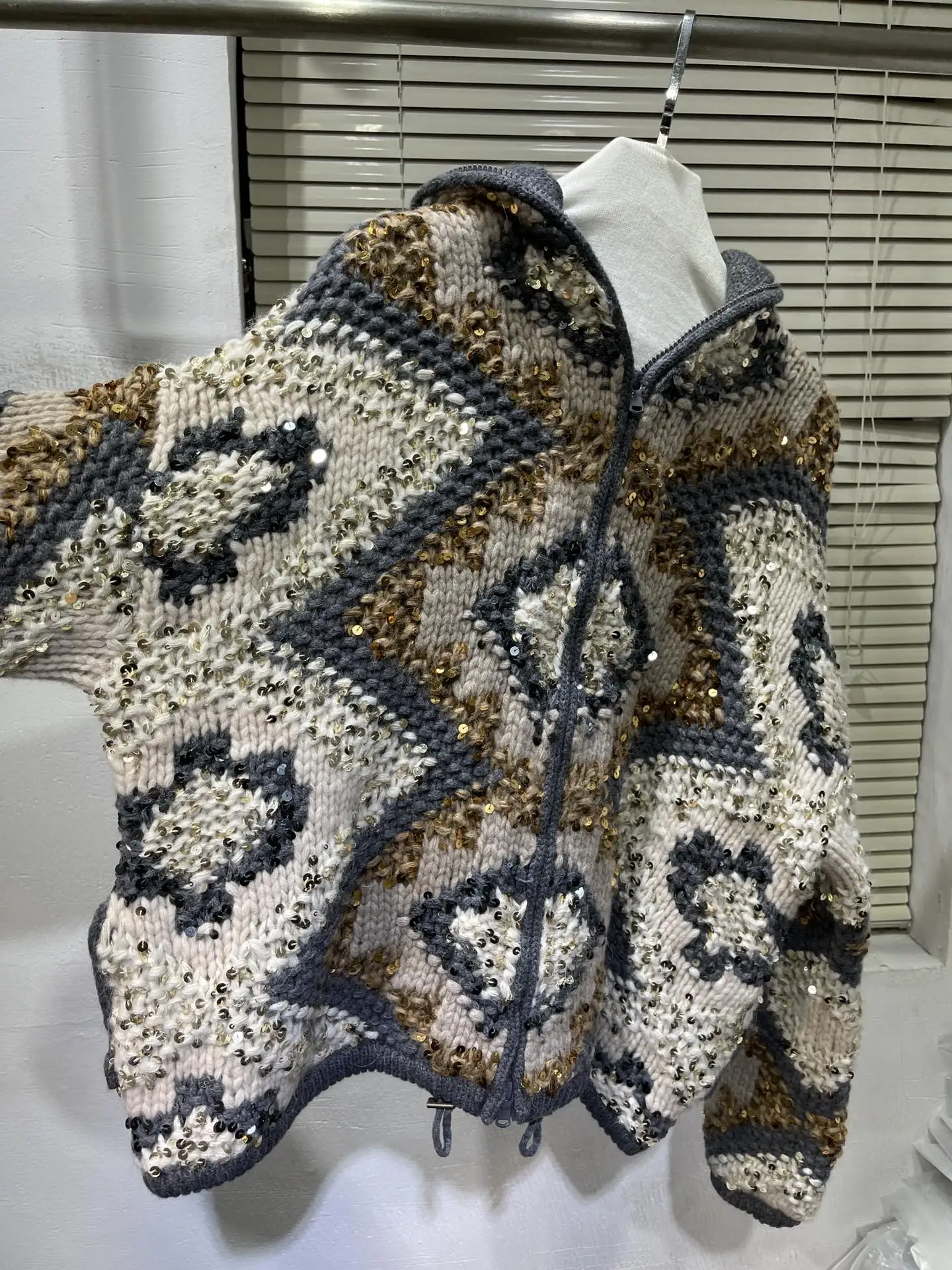 Рисунок 5 - Свитера для женщин 2023 Роскошная