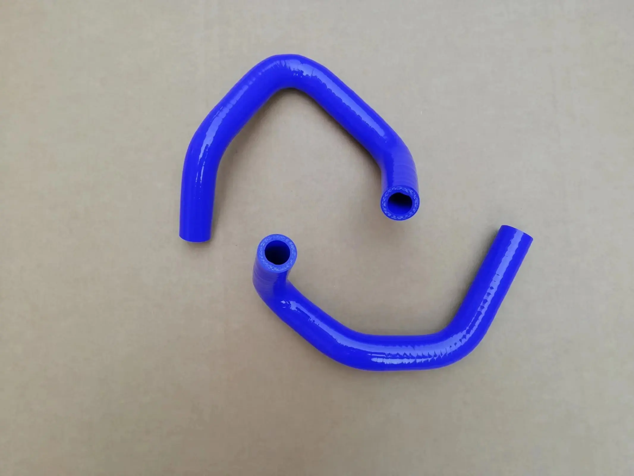 Hose Mr981929 For Mitsubish Pajero Montero Io H77w H67w 2.0l