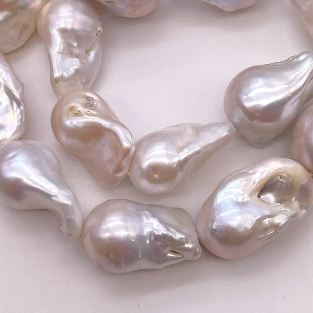 Рисунок 4 - Большие бусины из натурального