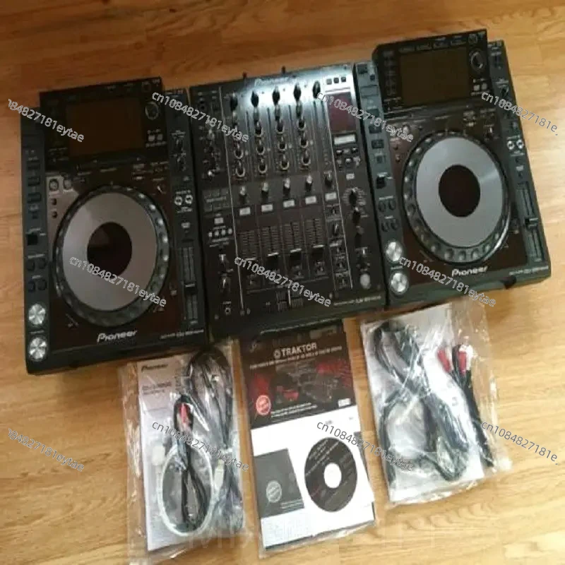 DJ Set Nexus 2 улучшите свою смесь с CDJ-2000 NXS2 плеерами и 1 DJM-900