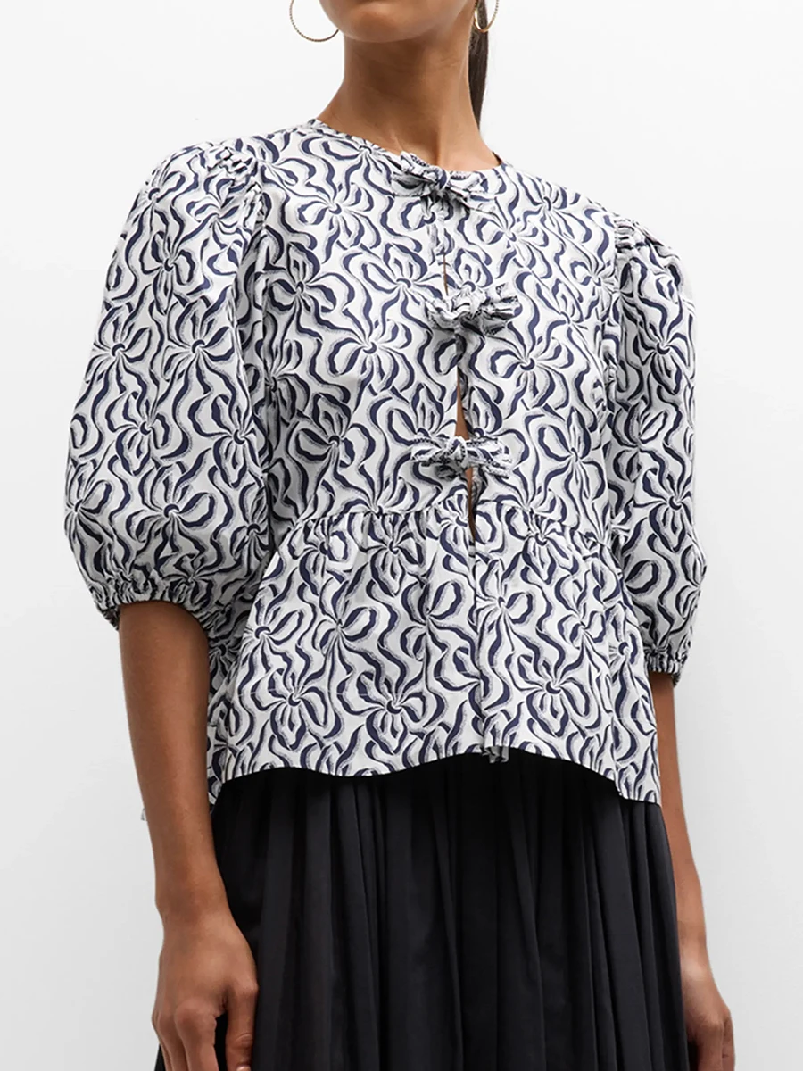 Женская блузка с завязкой свободная пышными рукавами круглым вырезом оборками