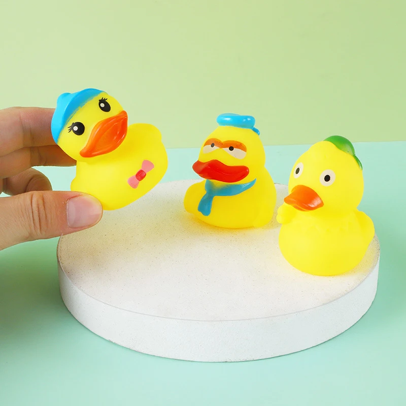 

Baby Bath Toys Small Yellow Duck Bathing Playing Water Squeeze Float Ducks Mini Squeeze-sounding Dabbing Toy Children Toy New