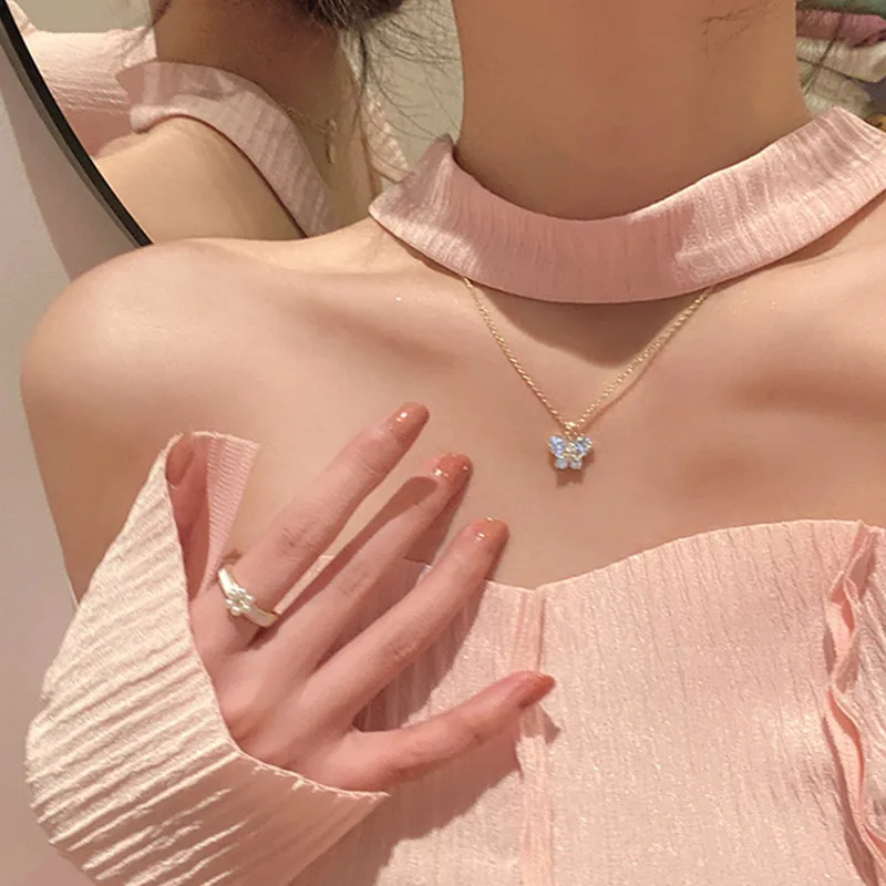 

Podollan Simple Personality Pendant Necklace Fashion Inlaid Rhinestone Butterfly Choker Necklace For Women Jewelry Gifts