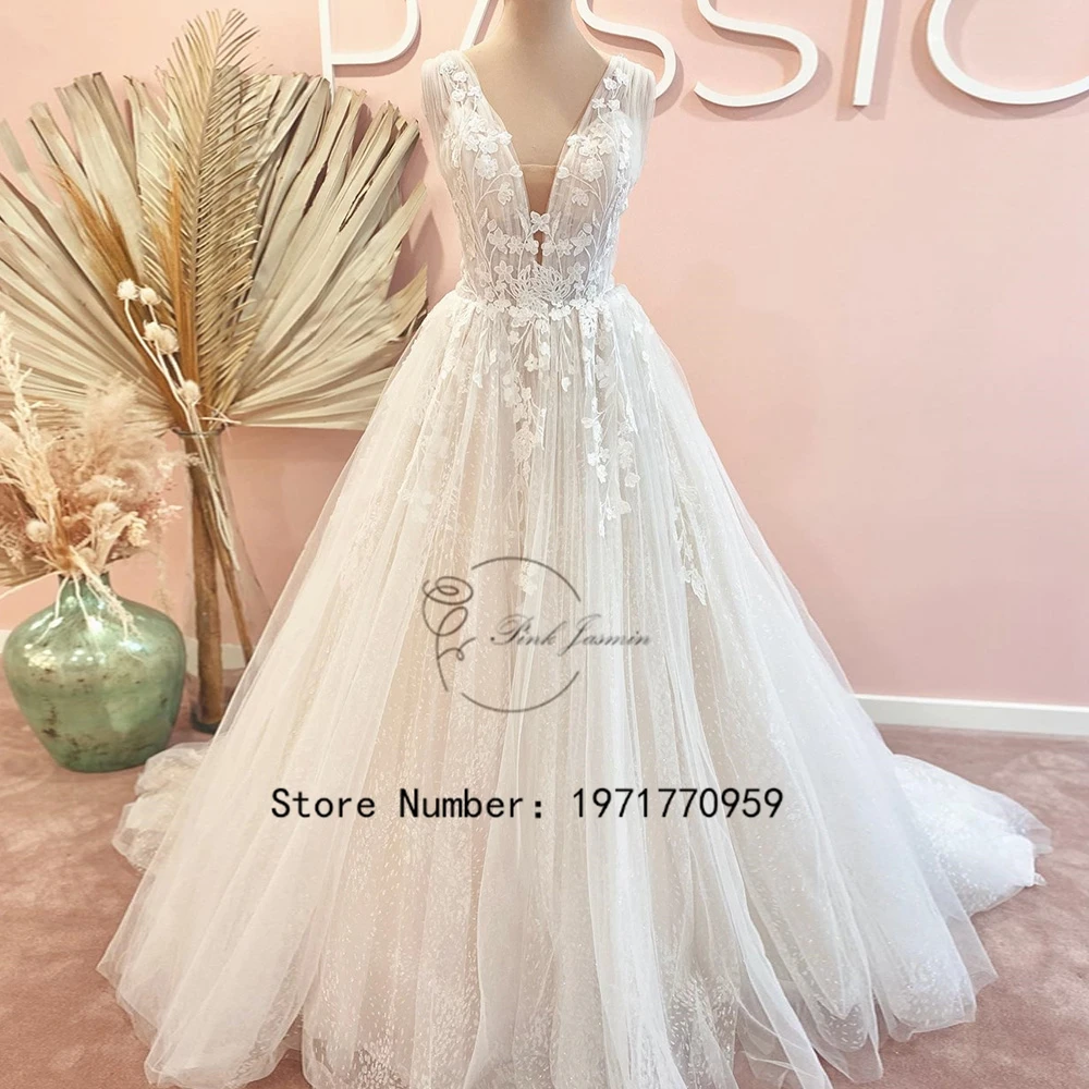 

Deep V Neck Ivory Wedding Dresses For Women Glitter Applique Elegant Sweep Train Bridal Gowns With Soft Tulle Robe De Mariée