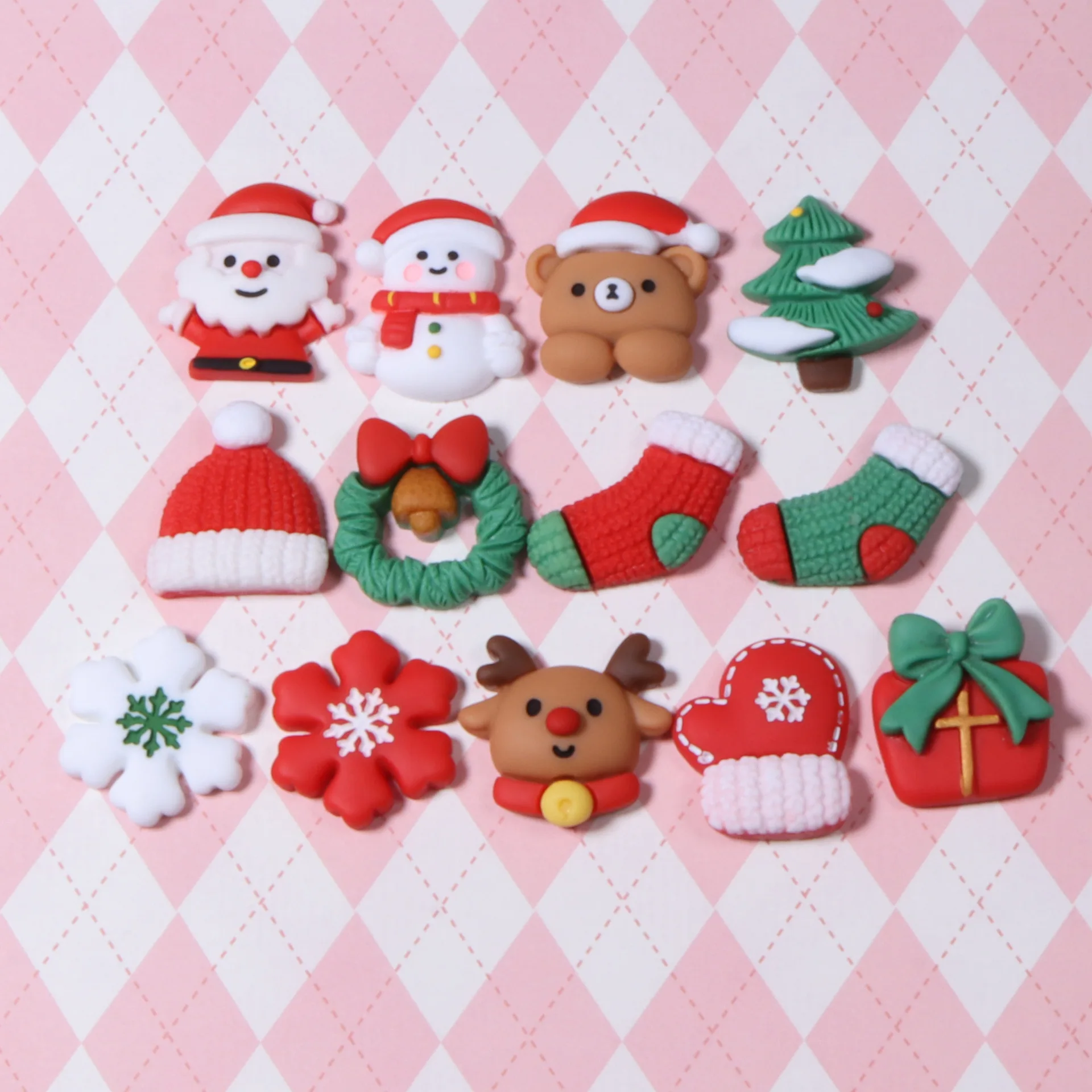 10 шт. кавайные мини-Санты, деревья, лось, снеговик, колокольчики, колокольчики, задняя сторона мультфильма, наклейка «сделай сам» для кремов, поделки для телефона
