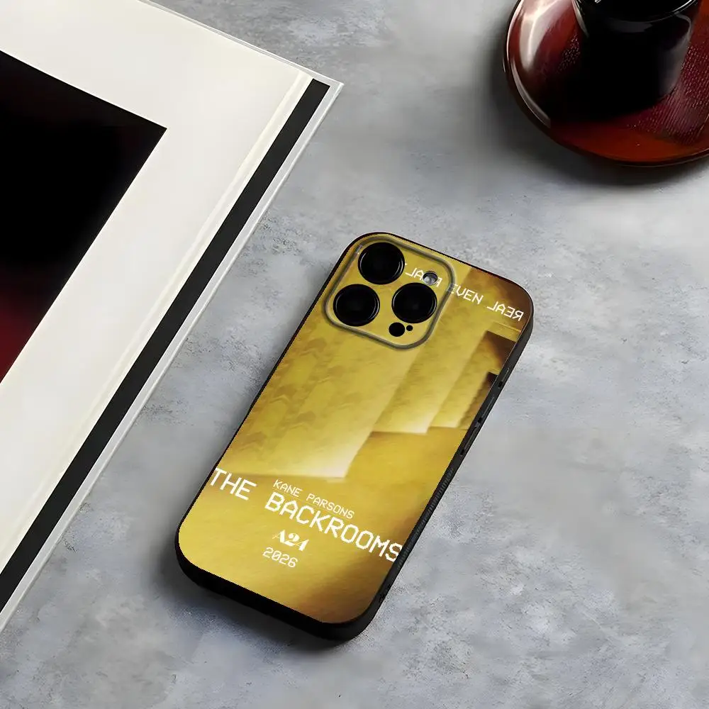Фото Чехол для телефона Movie Backrooms для iPhone 17 16 15 14 13 12 11 Plus Mini Pro Max, мягкий черный противоударный чехол №4