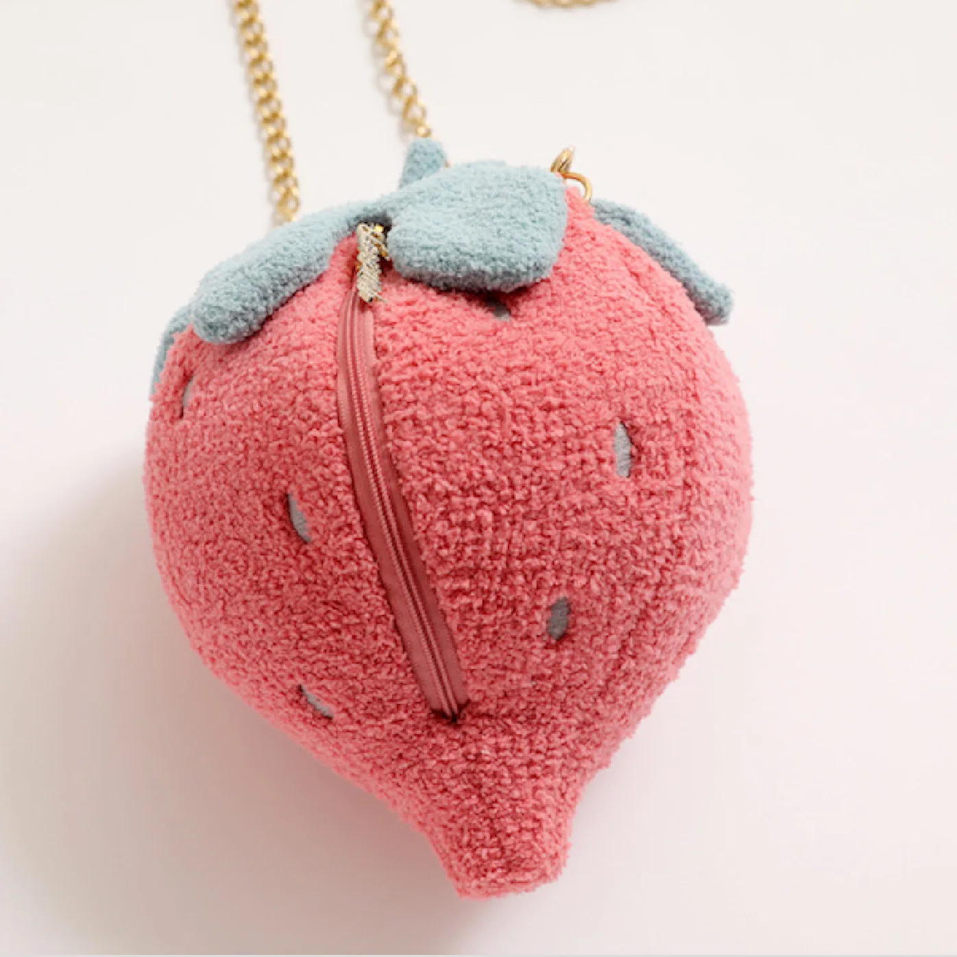 

25Cm Lovely Maiden Heart Fruit Shape Short Plush Stuffed Backpack Doll Toy RagDoll Inclined Shoulder Bag Handbag Festival Gift