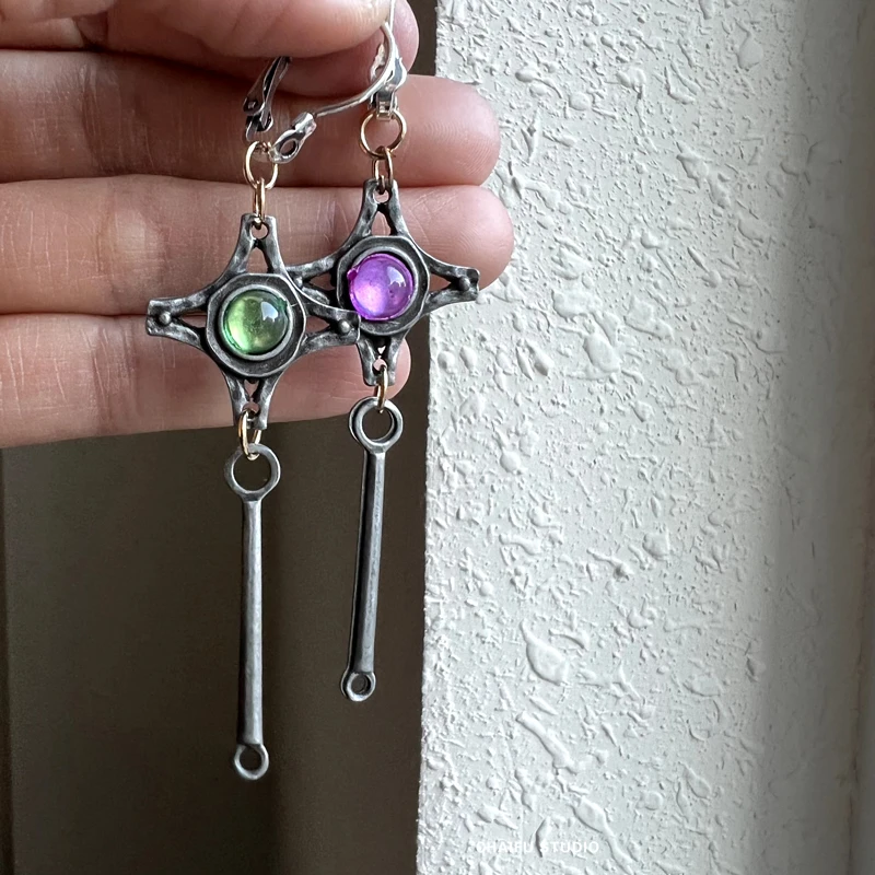 

2023 New Green Purple Round Stone Handmade Long Earrings Vintage Antique Metal Women's Personalized Earrings Jewelry
