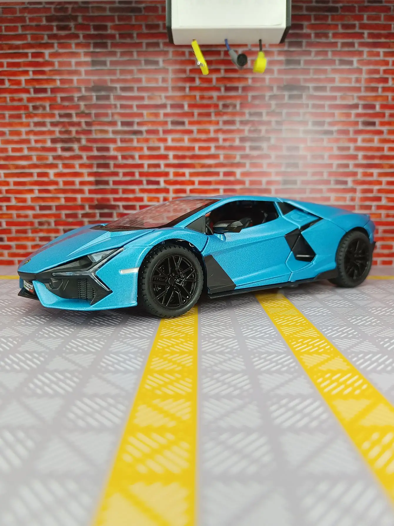 1:24 Lamborghini Reventon Supercar легкосплавный автомобиль литье под давлением и игрушечный