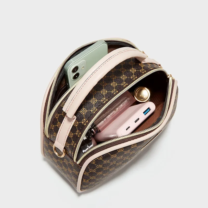 Сумка через плечо с двумя кисточками формаю ракушки и принтом звезды для женщин