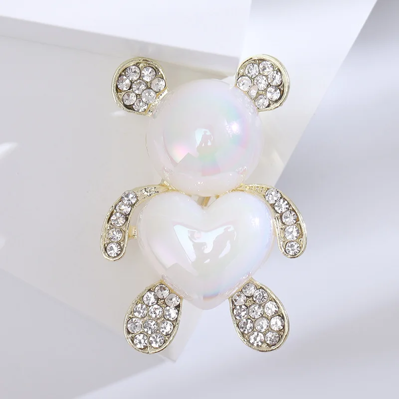 

Rhinestone Bear Brooches Valentine's Day Cute Animal Heart Corsage Female Pin Banquet Jewelry Clothing Suit Coat Accessories