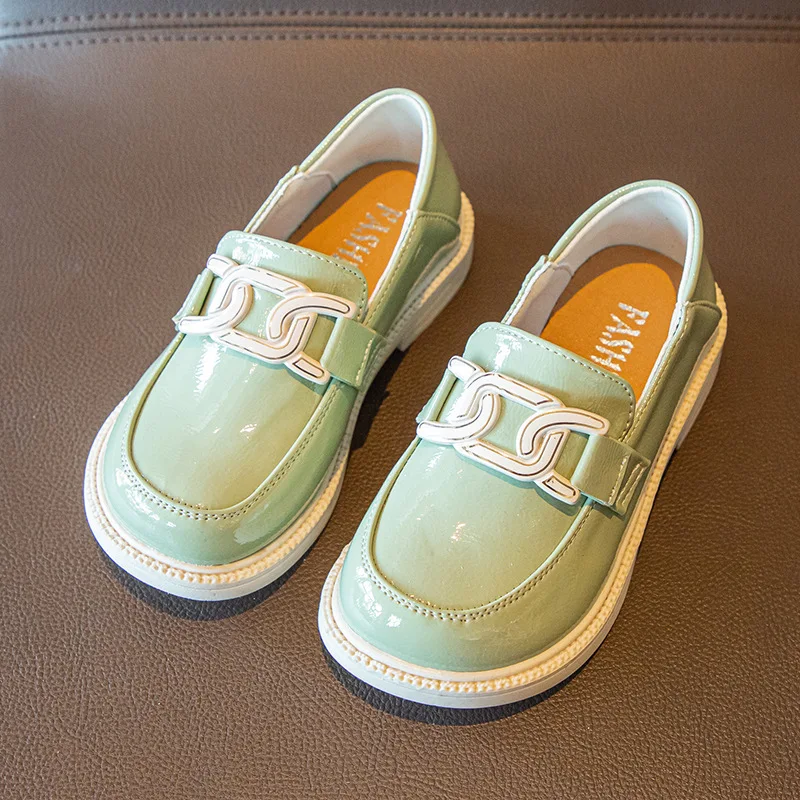 

Kids Loafers for Girls 2022 Spring New Casual Glossy Mary Janes Versatile Britain Green Shoes Non-slip Metal Children Fashion