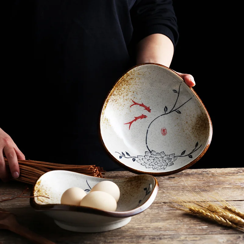 

Керамические обеденные тарелки, креативная необычная треугольная тарелка, холодная тарелка для салата, посуда для отеля, ресторана, бытова...