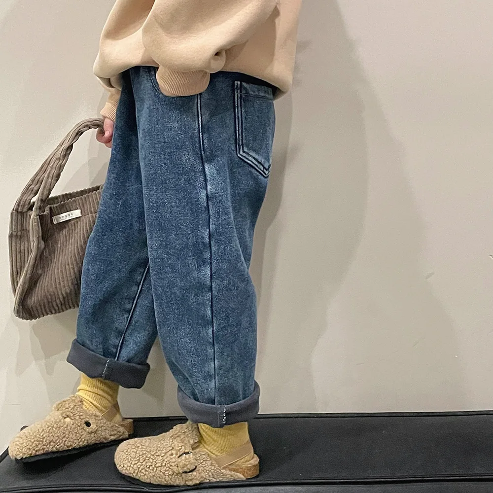 Children's plush thickened jeans winter Korean boys and girls one piece velvet elastic casual denim trousers