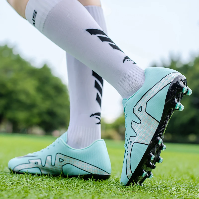 Professional Football Shoes for Men Chuteiras De Futebol Tenis Soccer Hombre Sport Shoes TF/FG Training Adult Cleats35-45EUR