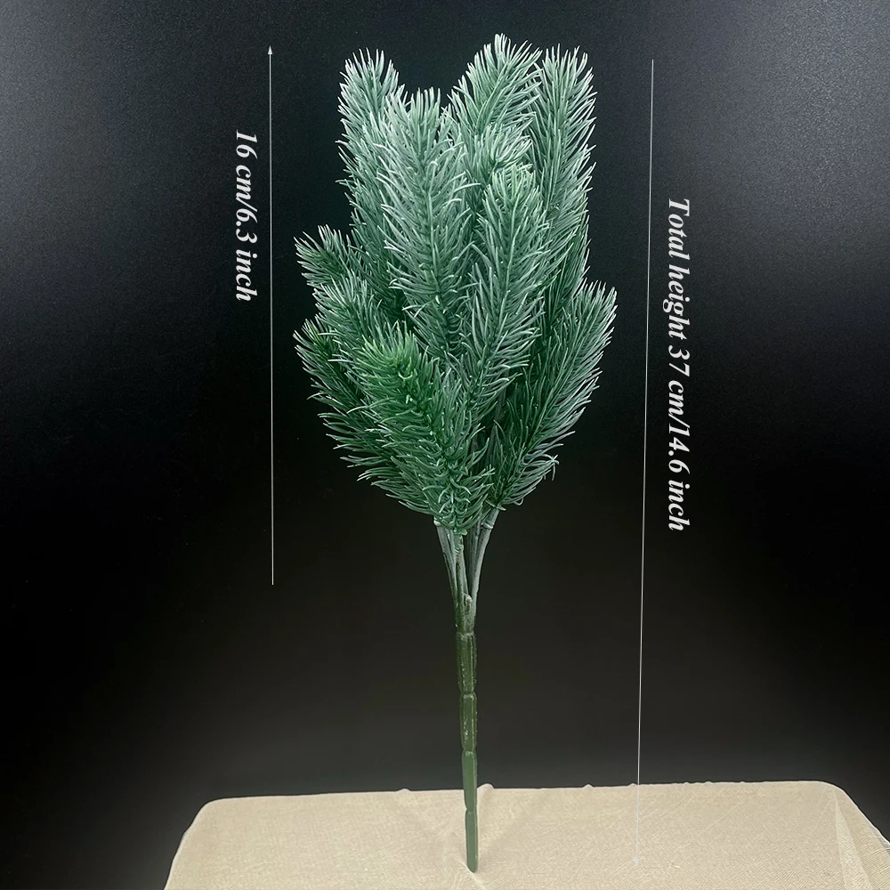 

SunMade искусственная сосновая ветка бледно-зелёная