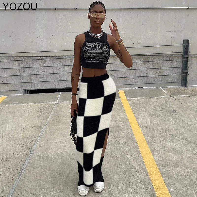 

YOZOU 2022 Winter Knitted Knitwear Plaid Black White Side Slit Pencil High Waist Maxi Skirt Bottoms Y2k Long Aesthetic Korean