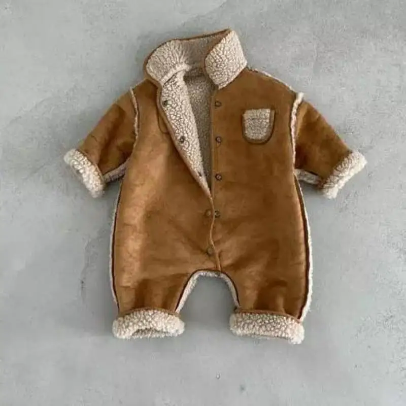 

2022 Winter Vintage Caramel Brown Fleece Romper Boys Loose Warm Plush Pocket Jumpsuit Toddler Girls Simple Cotton Rompers