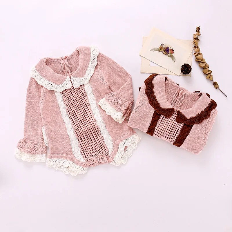 

RiniKinda New 2022 Autumn Baby Girls Flare Sleeve Rompers Clothes Infant Baby Girl Kids Knitting Lace Patchwork Rompers