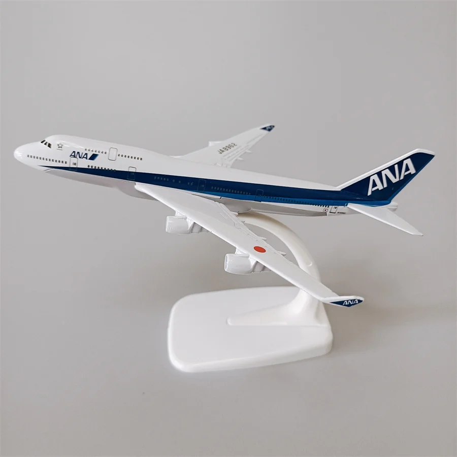 16cm Alloy Metal Japan Air ANA B747 Airlines Diecast Airplane Model ANA Boeing 747-400 Airways Plane Model Stand Aircraft Gifts
