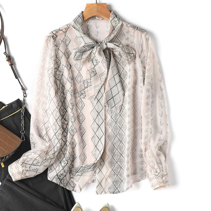 

Light French Sui Yuege Little Flower Bare With Butterfly Collar Film Shirt Women's Brand New Women's