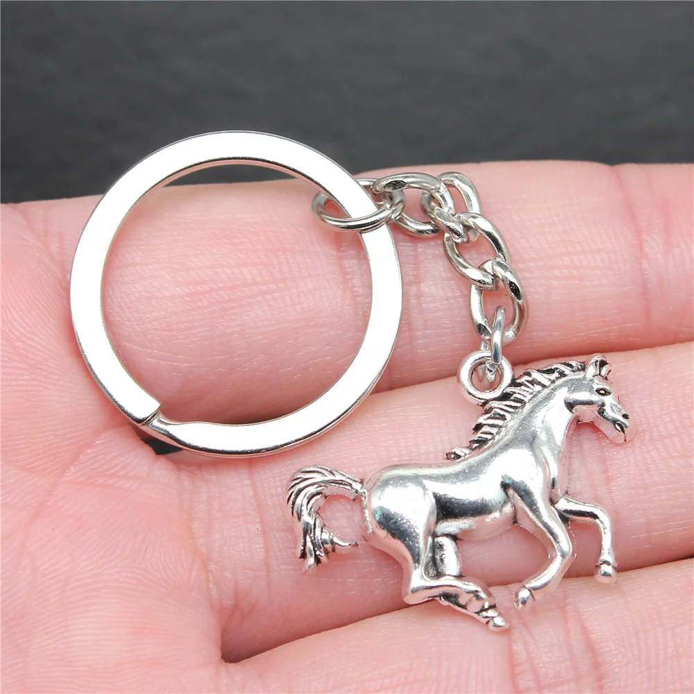 

Keychain Holder Dropshipping Vintage Handmade Antique Silver Color 30x22mm Horse Pendant Keyring