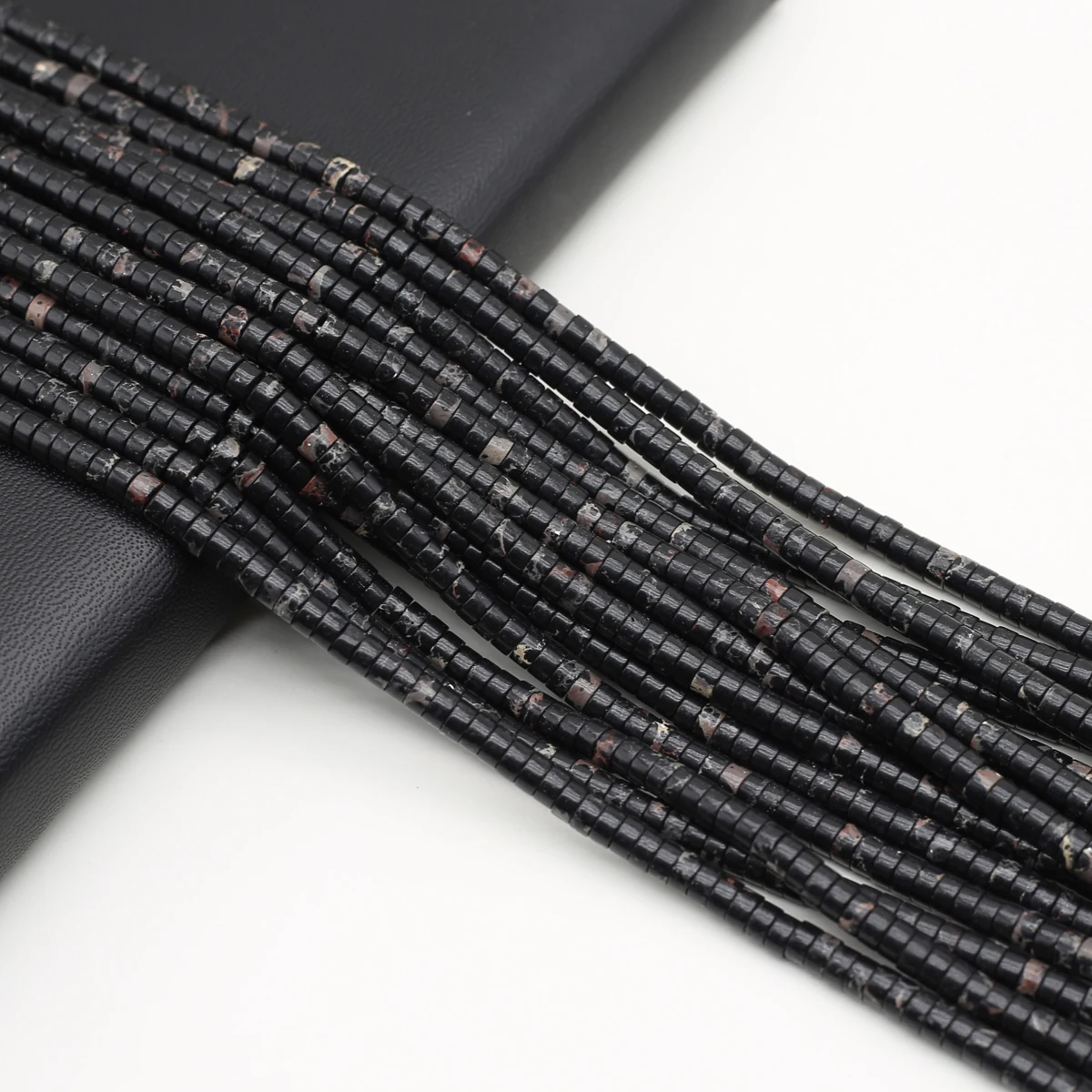

New Natural Stone Emperor Beads Black Round Disc Beads Charms for Jewelry Making Diy Necklace Bracelet Women Crafts