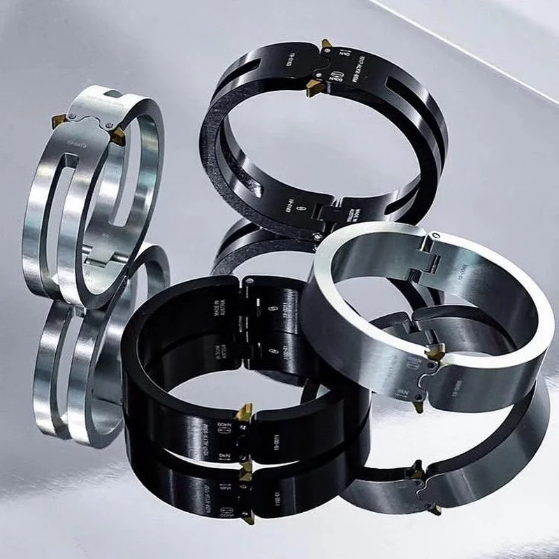 2023 New Alyx Bracelet TTitanium alloy 1:1 High Quality Version Track Men Women ALYX Cuff Bracelets 1017 ALYX 9SM 19-0007