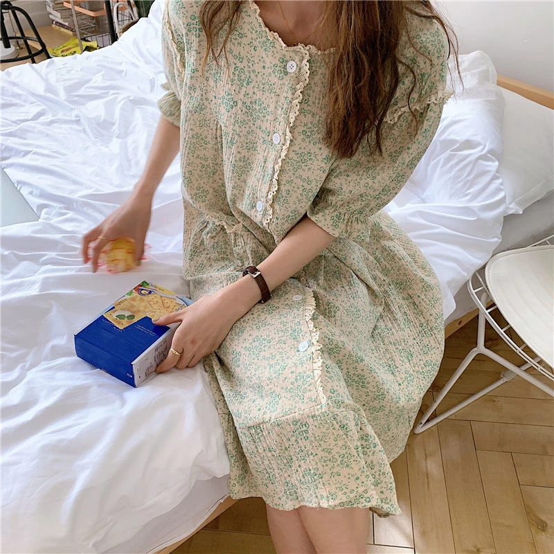 

Korean Style Women's Sleep Robe Short Sleeve O Neck Lace Ruffles Nightgowns Floral Printed Button Bathrobe Cute Sweet