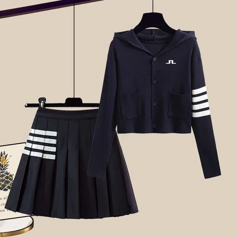 

Комплект для гольфа 2023, вязаный Топ в стиле академии, плиссированная юбка с капюшоном 100, комплект из двух предметов, новый комплект для гольфа, очки для кемпинга