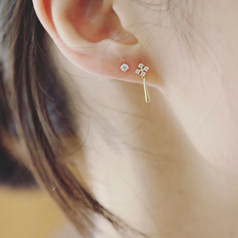 

SCALLOPED Fashion Creative Rose Gold Meteor Earrings Light Luxury Trend Love Moment Ladies Birthday Confession Trend Earrings