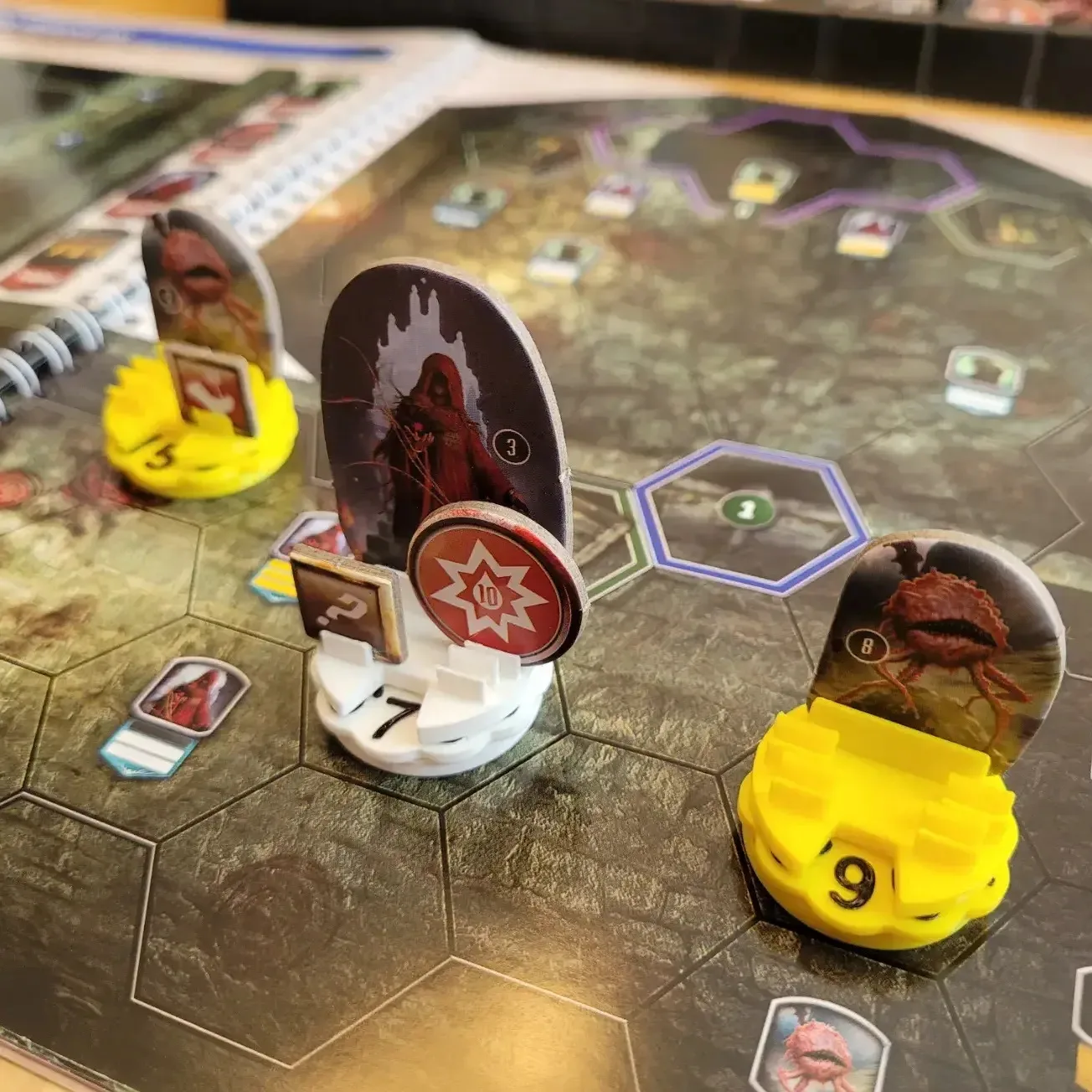 Подставка с магнитами gloomиметь Frosthaven 3D печать держатель для карт AHLCG со счетчиком