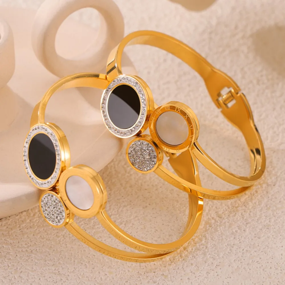 Женский комплект из колье и серёг нержавеющей стали