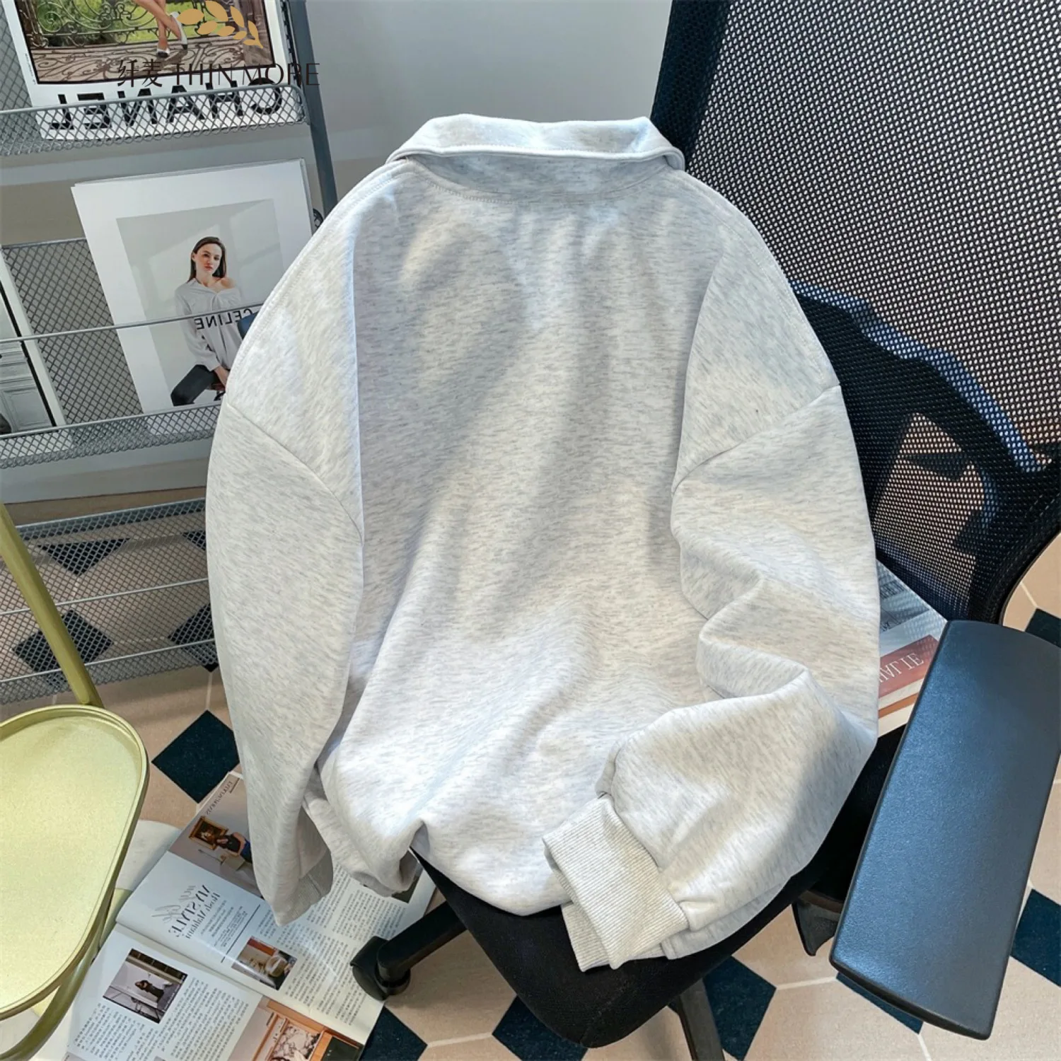 Рисунок 5 - Свитшот с длинным рукавом и молнией