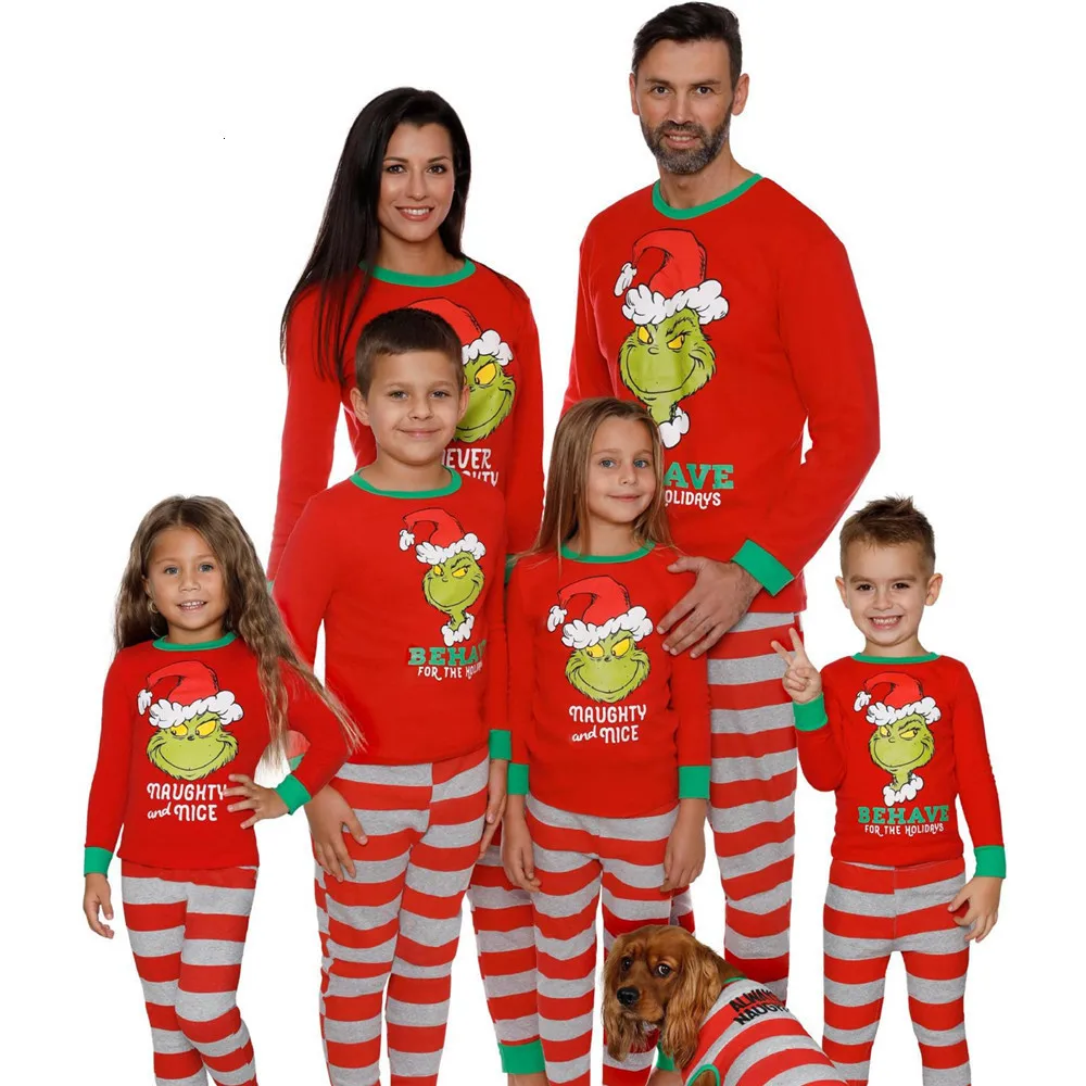 

2022 Family Matching Sleepwear Clothes Mother Father Kid Cartoon Print Pajamas Christmas Mom And Me Warm Xmas Nightwear Clothing