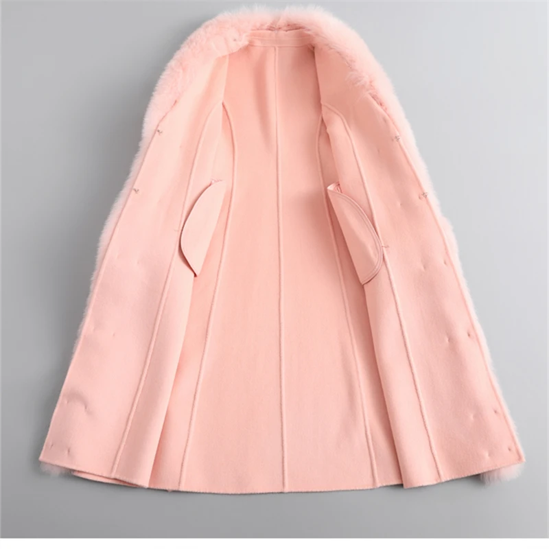 Рисунок 3 - Женское двухстороннее твидовое