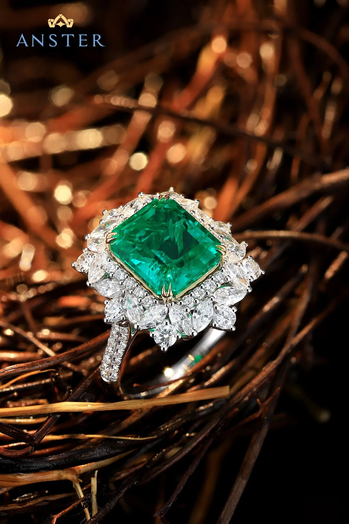 Рисунок 5 - Роскошное кольцо с изумрудом 18K Lab для женщин