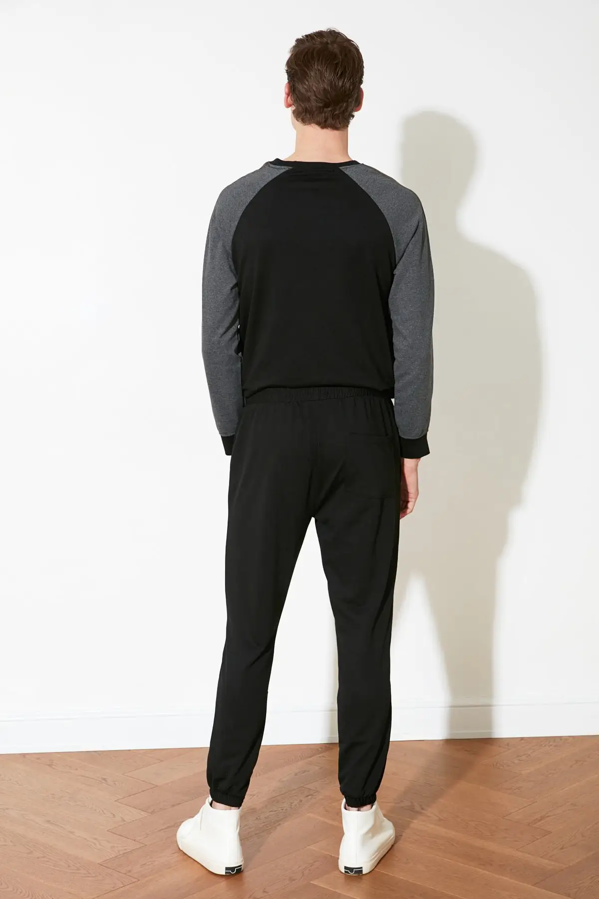 

Trendyol Men 'S Regular Fit Tracksuit Team TMNSS21EM0033